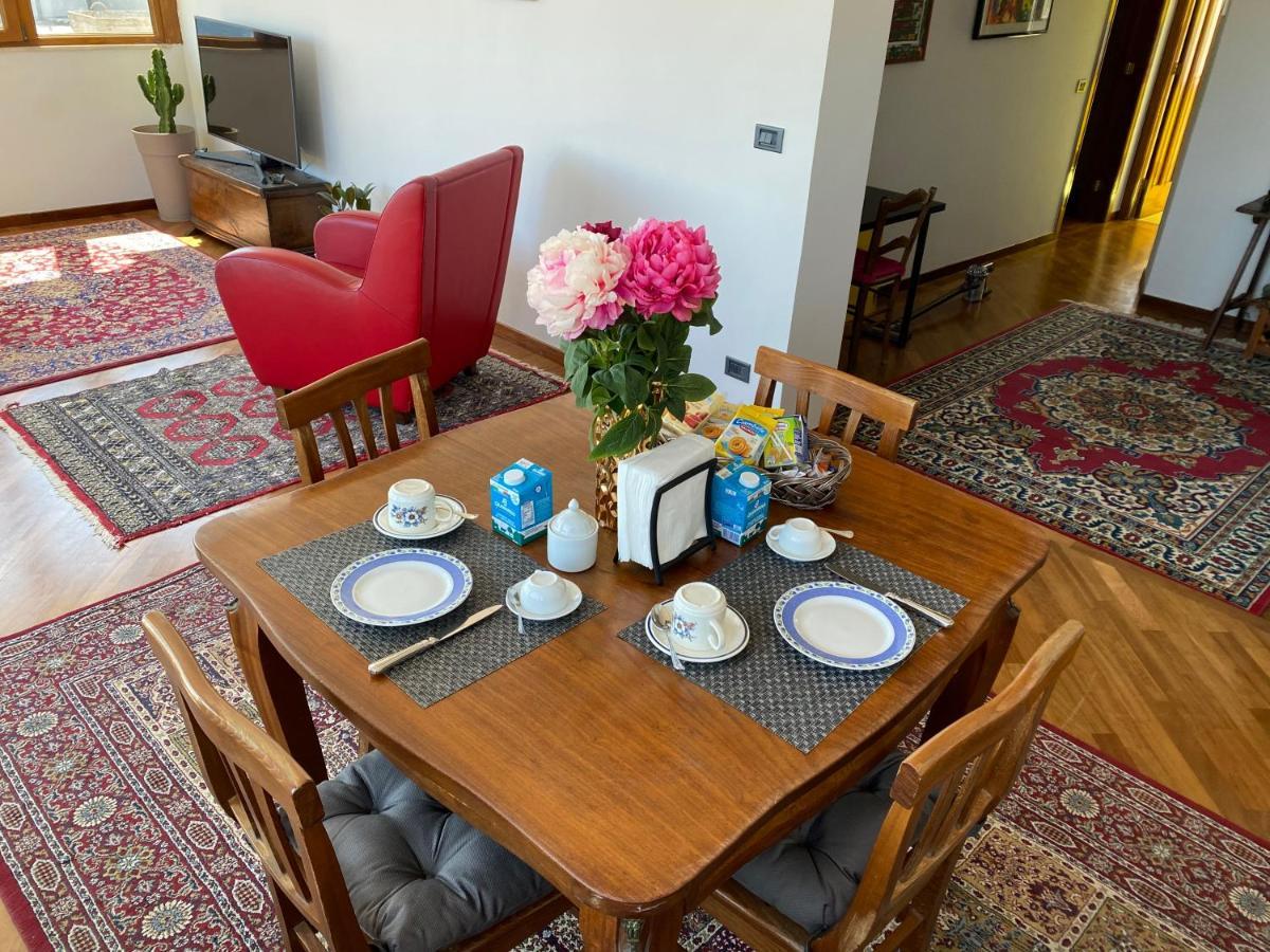 Casa Malu Apartment เมสซีนา ภายนอก รูปภาพ